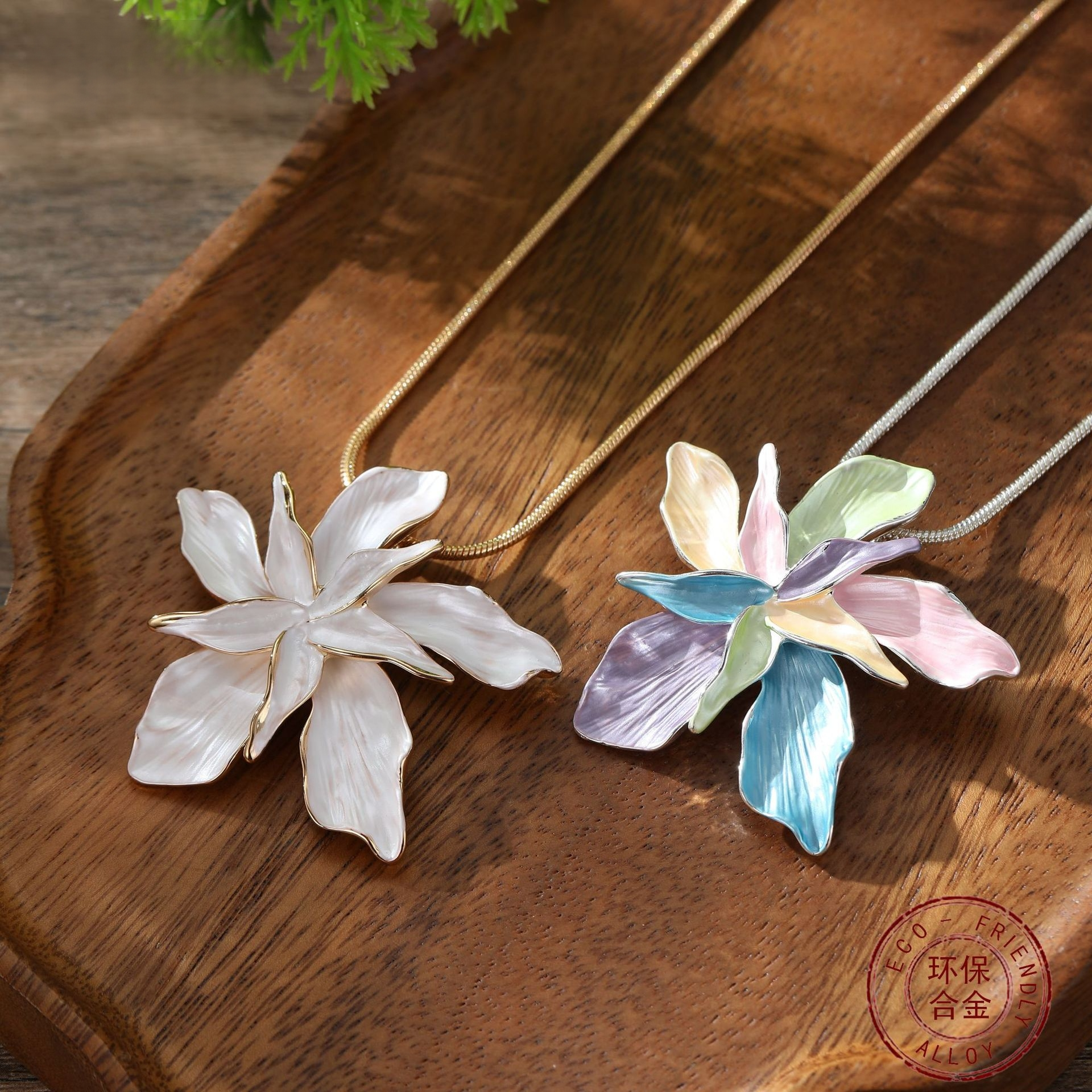 Enamel Double-layer Three-dimensional Five-petal Flower Short Pendant Eco-friendly Zinc Alloy Oil-dripping Flower Collarbone Chain