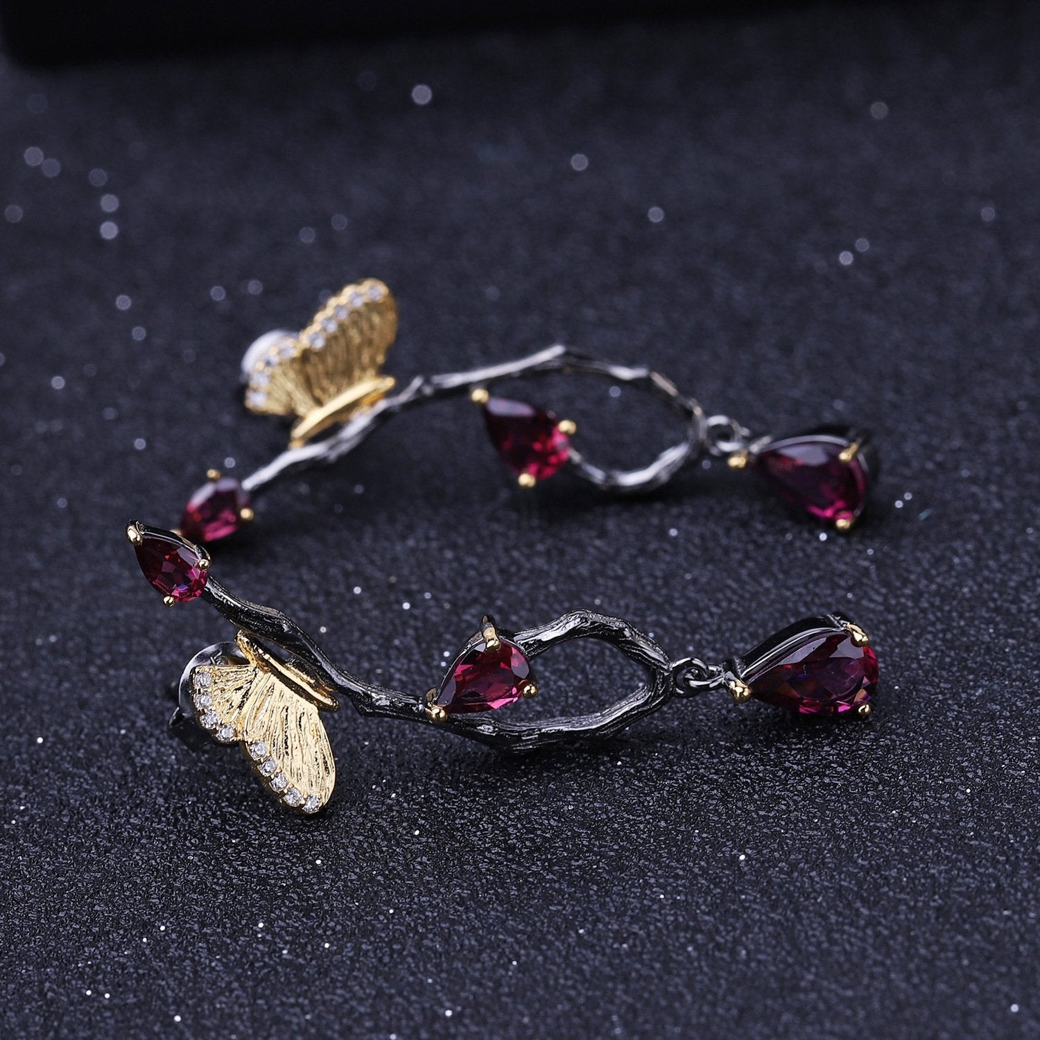 Close-up of the Topaz setting on these earrings