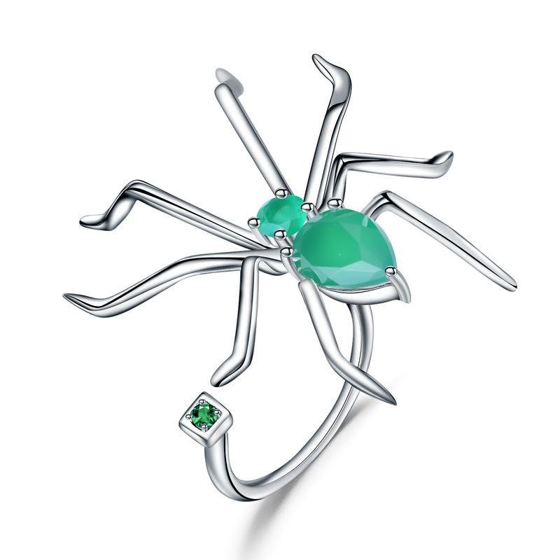 Close-up of the Topaz setting on this ring