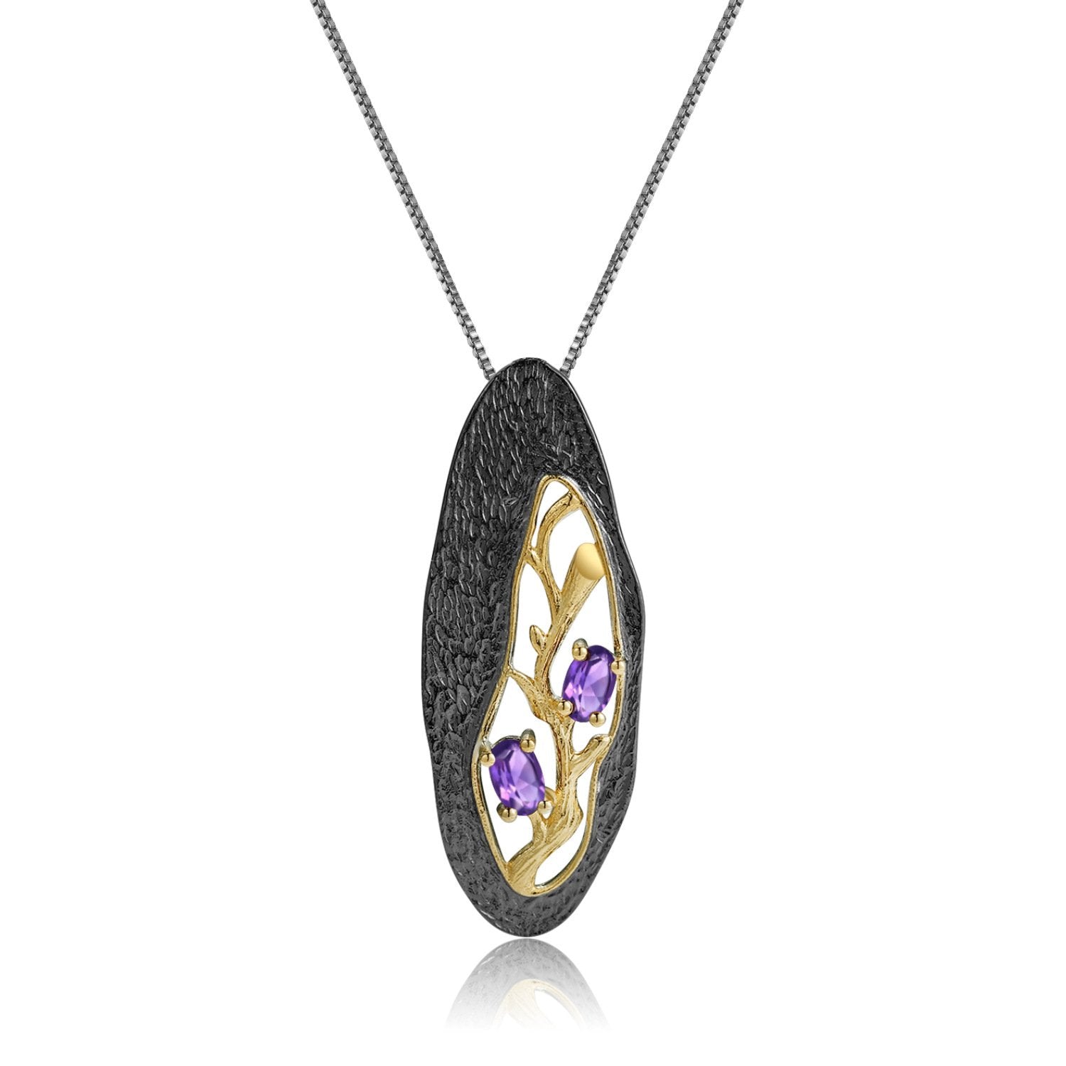 Side profile of the Rhodolite Garnet necklace