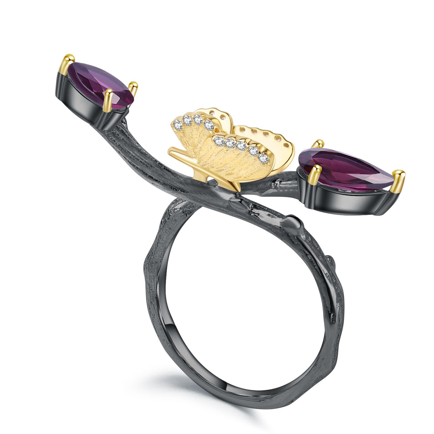 Close-up of the Topaz setting on this ring