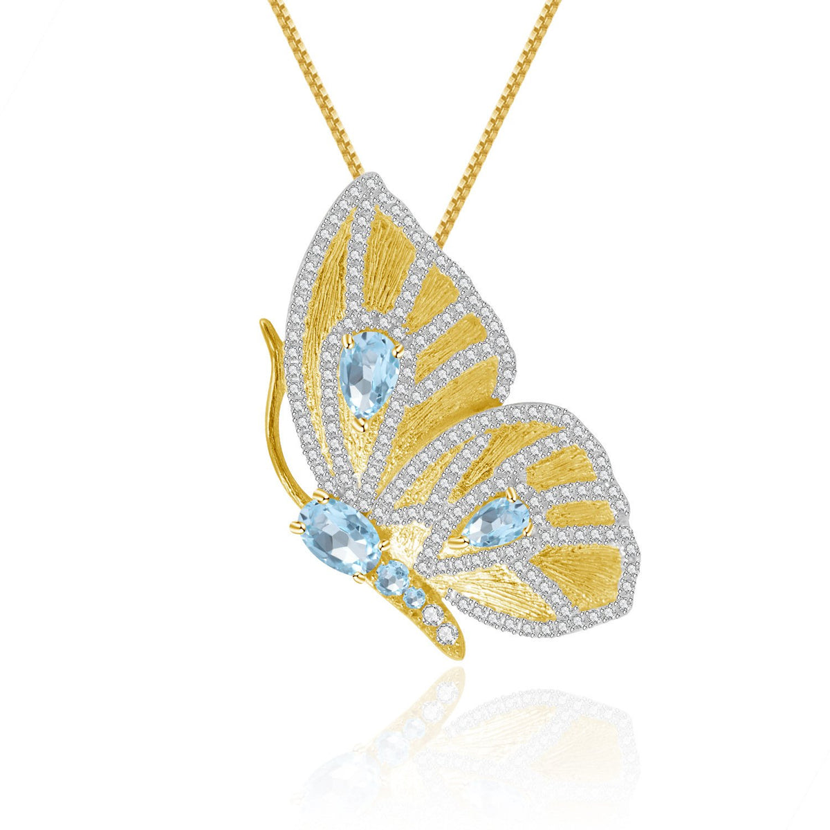 Side profile of the Sapphire necklace