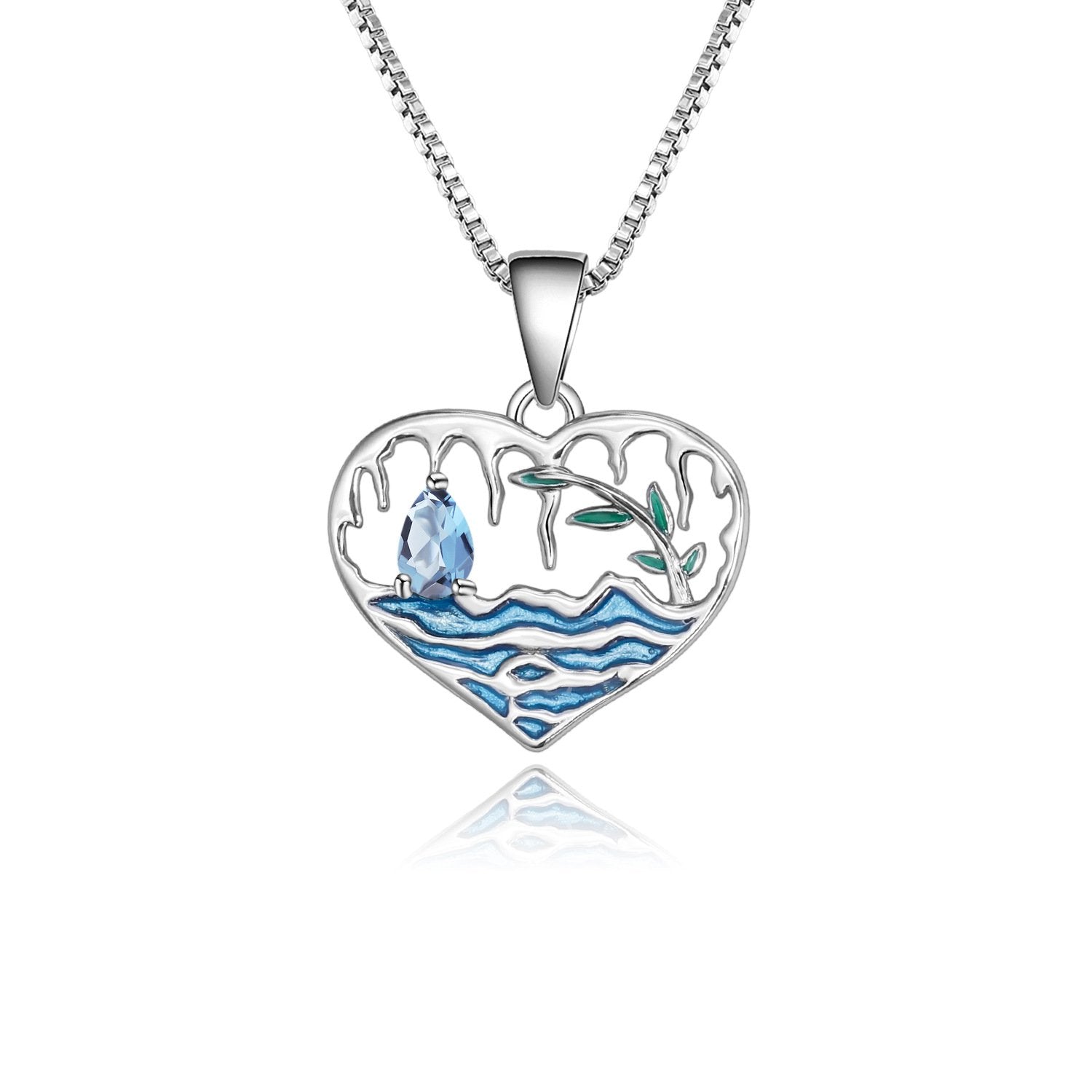 Side profile of the Diopside necklace