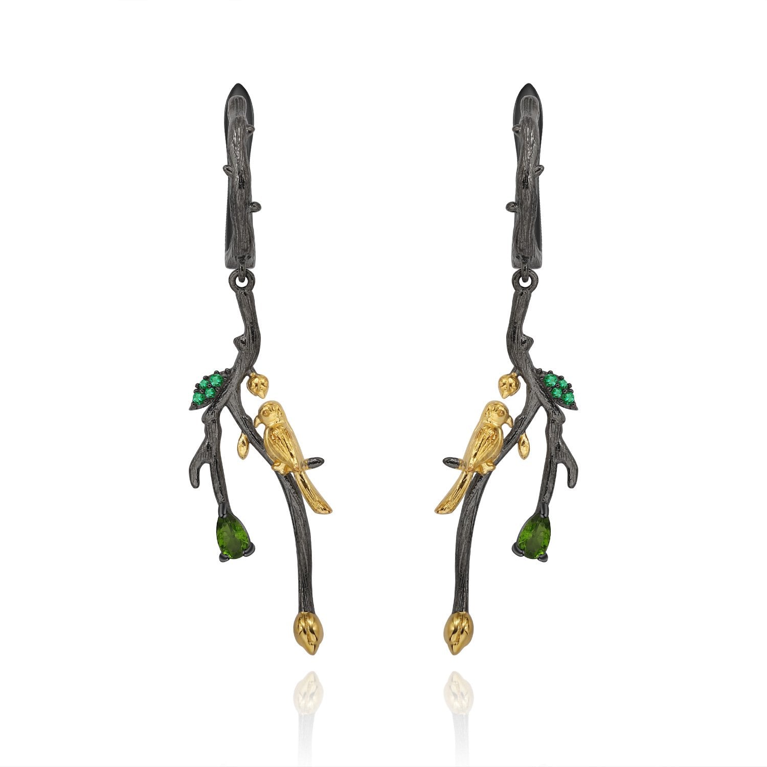 Close-up of the Rhodolite Garnet setting on these earrings