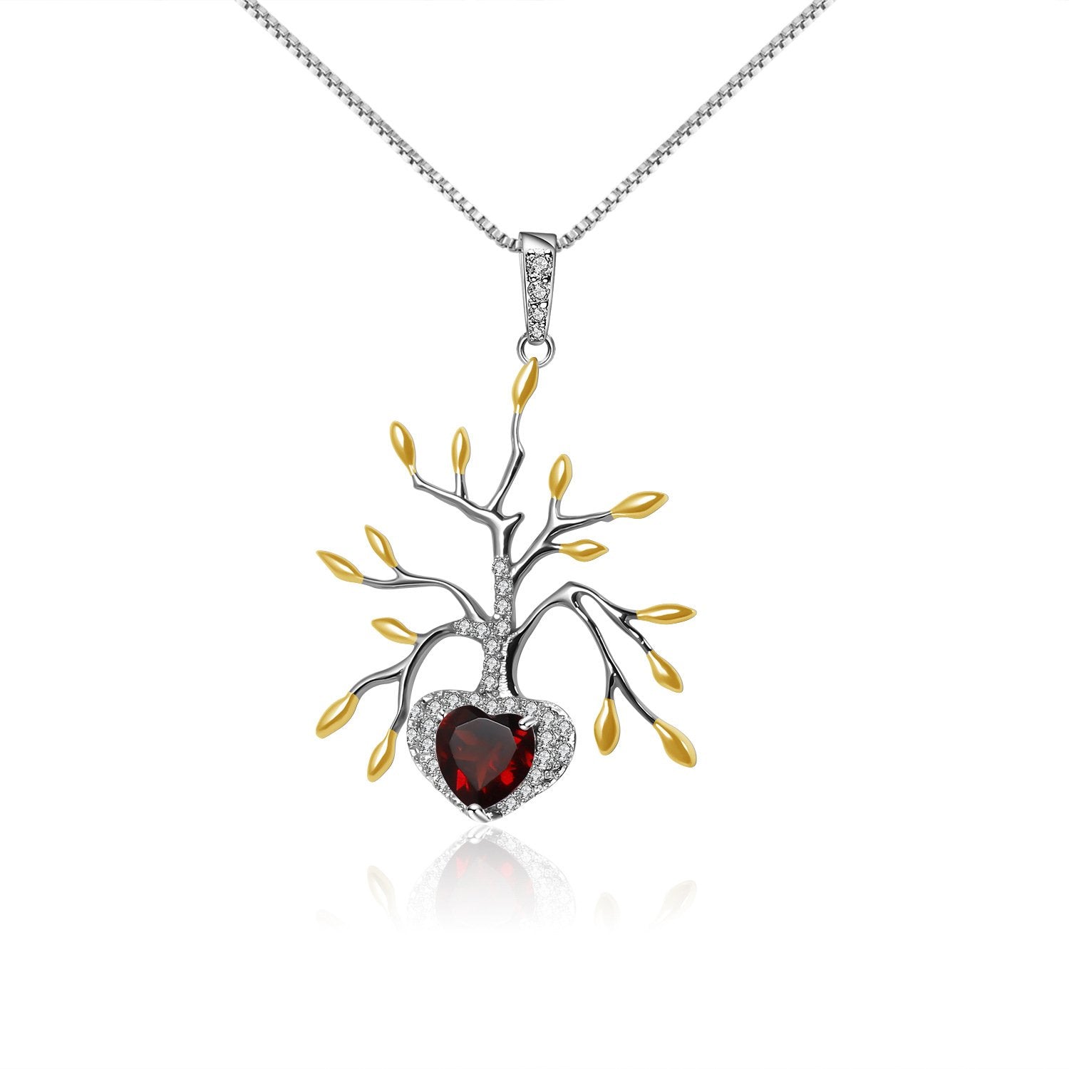Close-up of the Topaz setting on this necklace