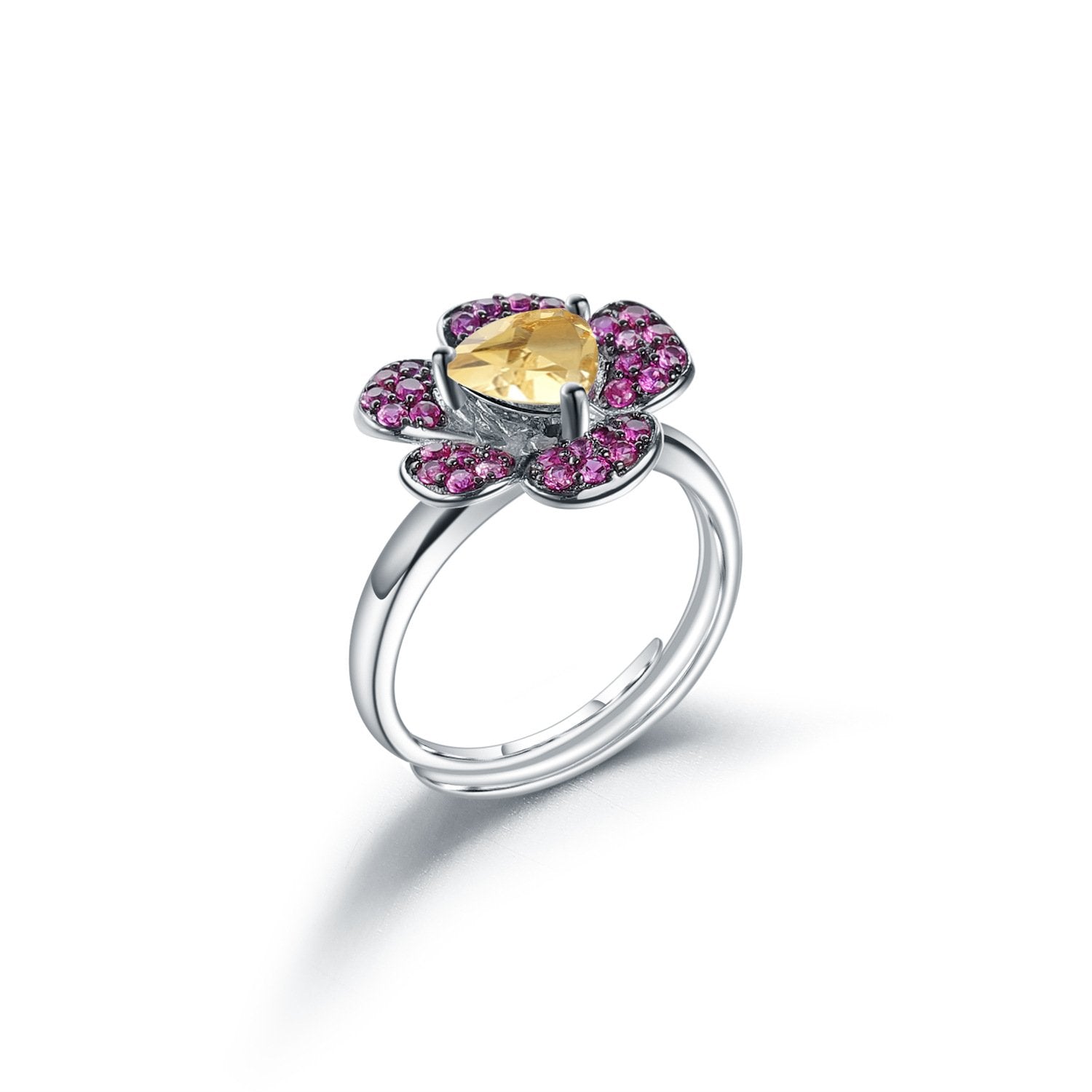 Close-up of the Amethyst setting on this ring