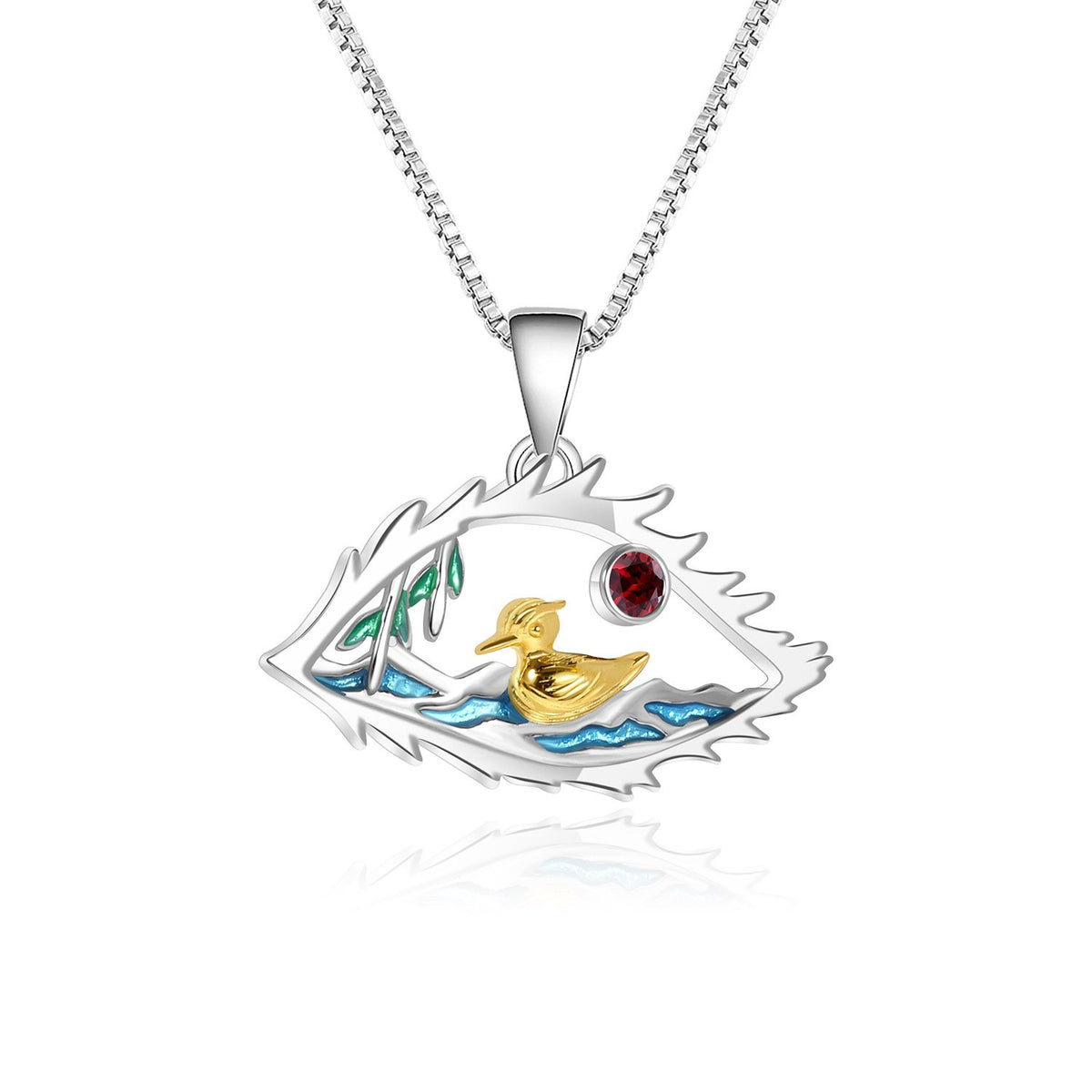 Side profile of the Topaz necklace