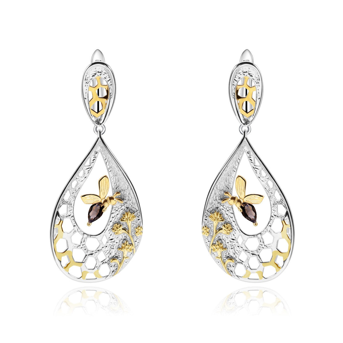 Side profile of the Garnet earrings