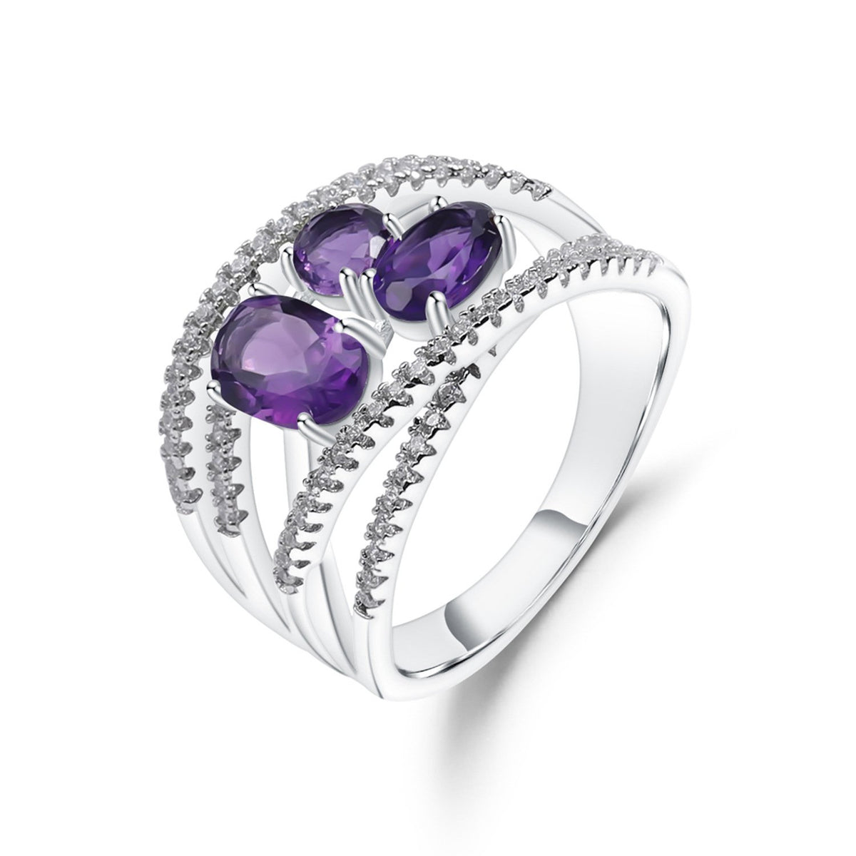 Close-up of the Garnet setting on this ring
