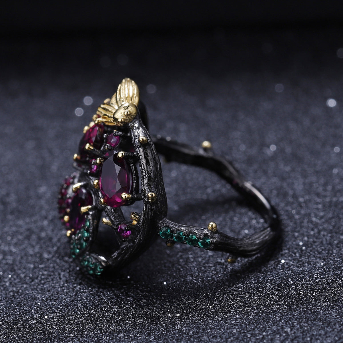 Rose Garnet Floral Ring 925 Sterling Silver (gemstone setting detail)