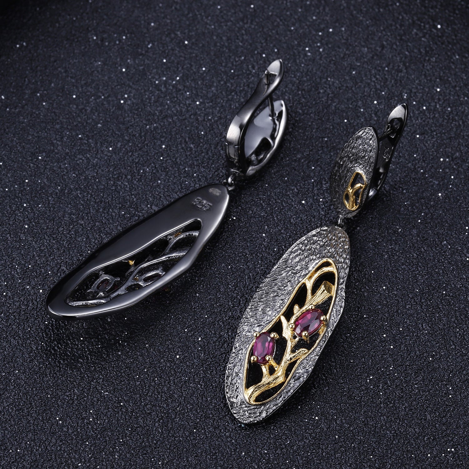 Rose Garnet Branch Earrings 925 Sterling Silver (gemstone setting detail)