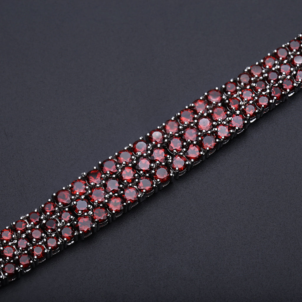 Garnet Multi-Stone Bracelet 925 Sterling Silver (design detail close-up)