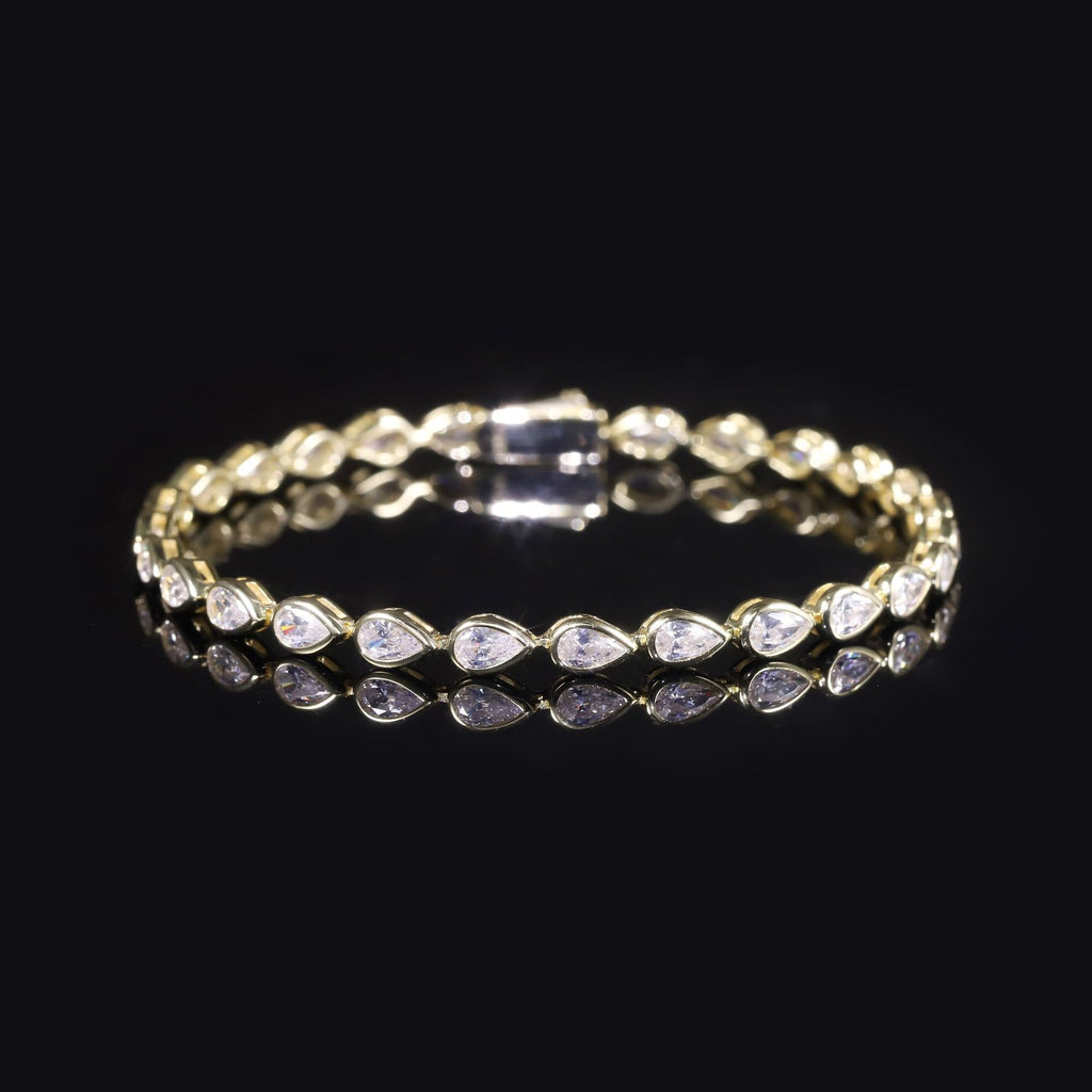 Back view of the 0.35ct Moissanite bracelet showing clasp and hallmark