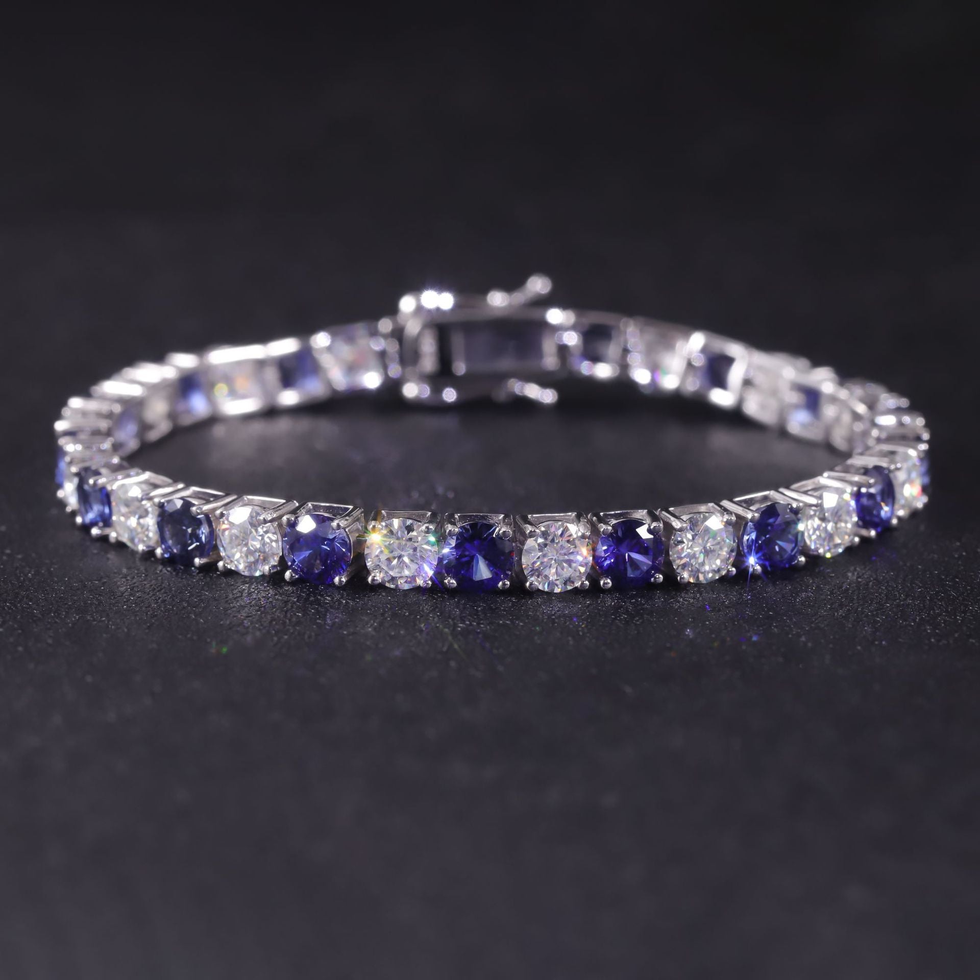 Lab-Grown Blue Sapphire 3/4/5mm Tennis Bracelet 925 Sterling Silver (gemstone setting detail)