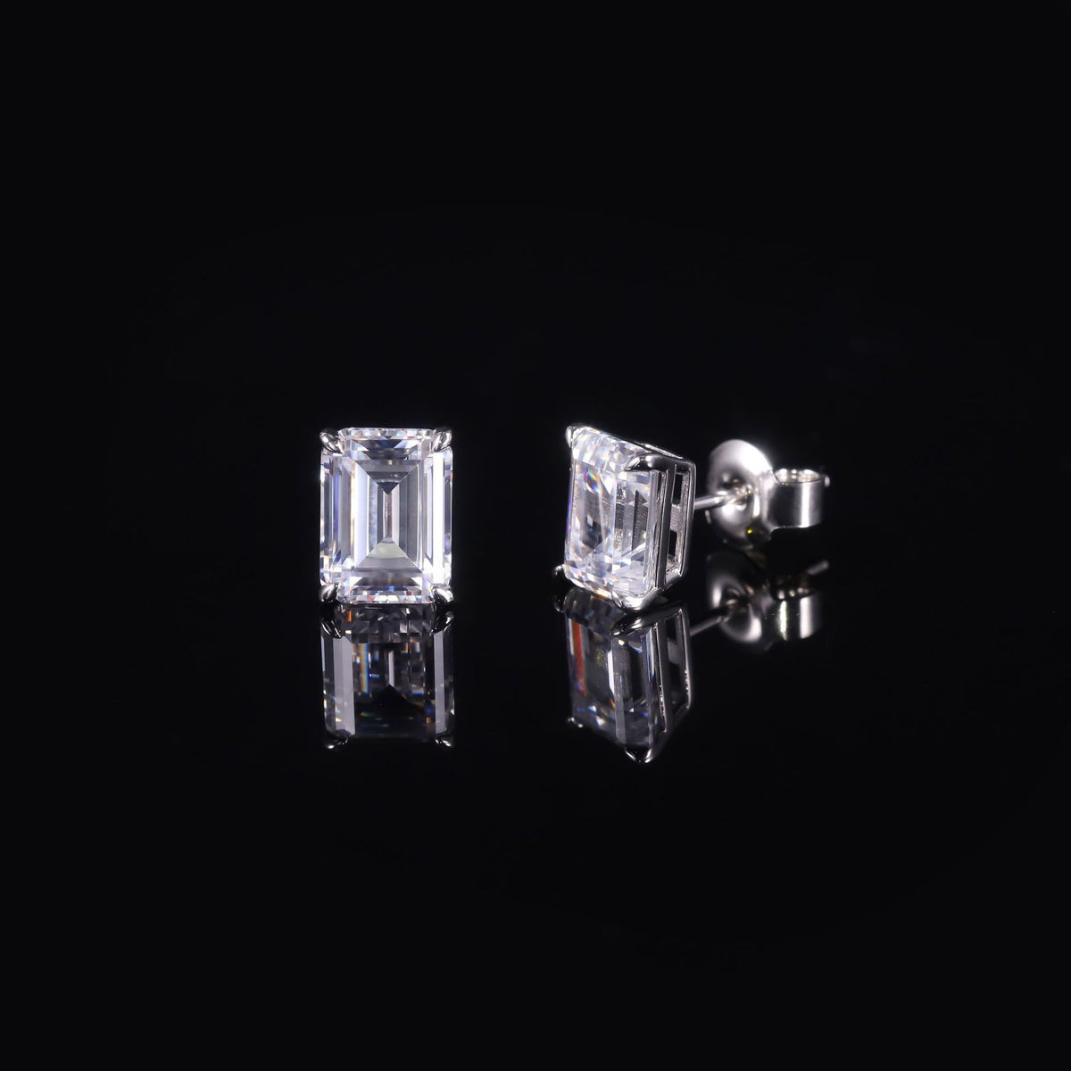 Back view of the 2ct Moissanite earrings showing clasp and hallmark