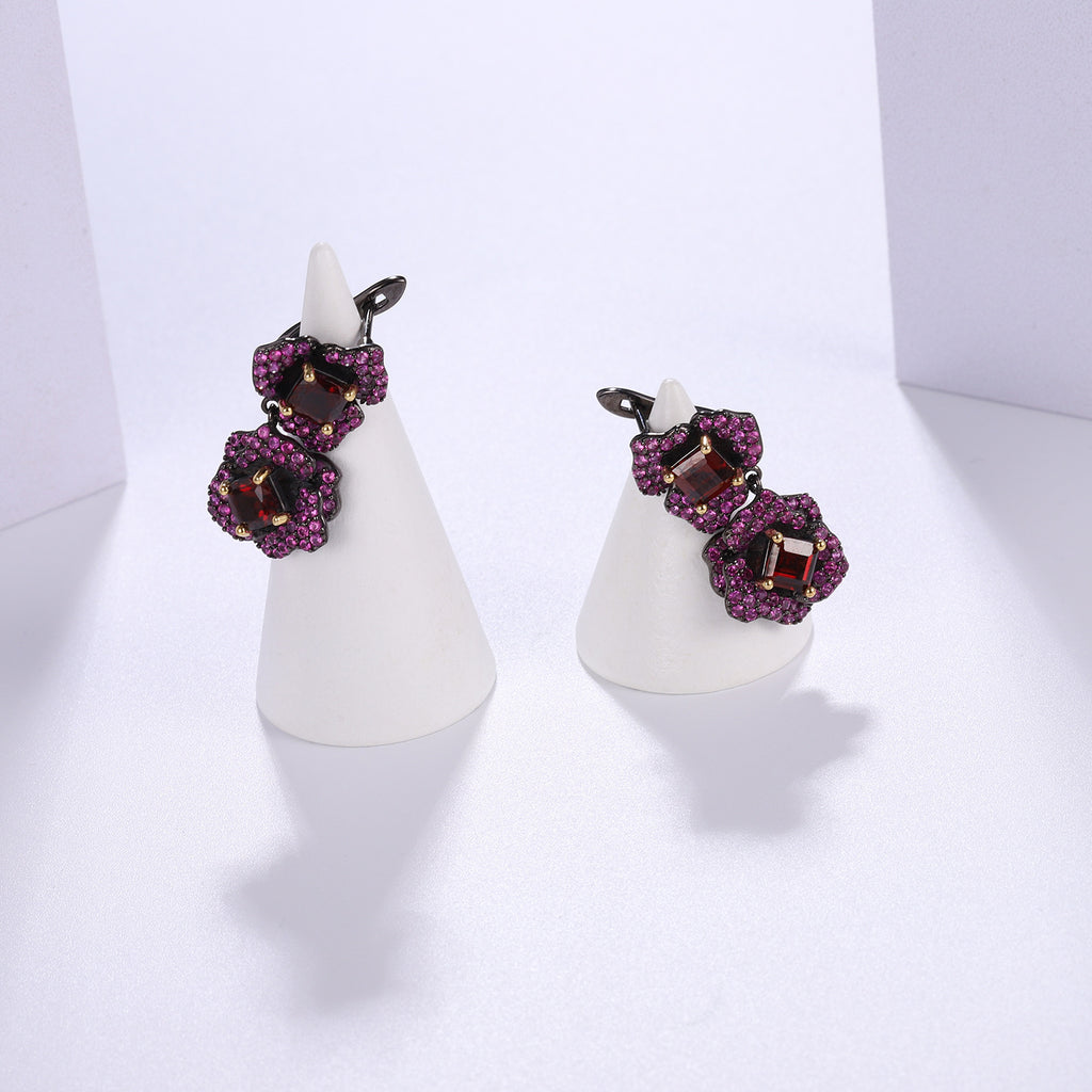 Amethyst Floral Earrings 925 Sterling Silver (gemstone setting detail)