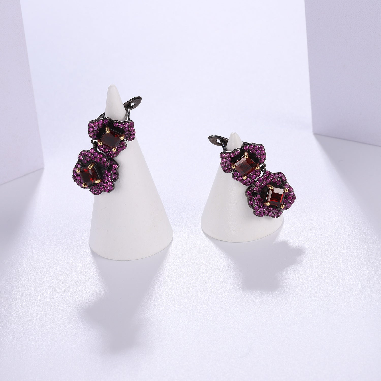 Amethyst Floral Earrings 925 Sterling Silver (gemstone setting detail)