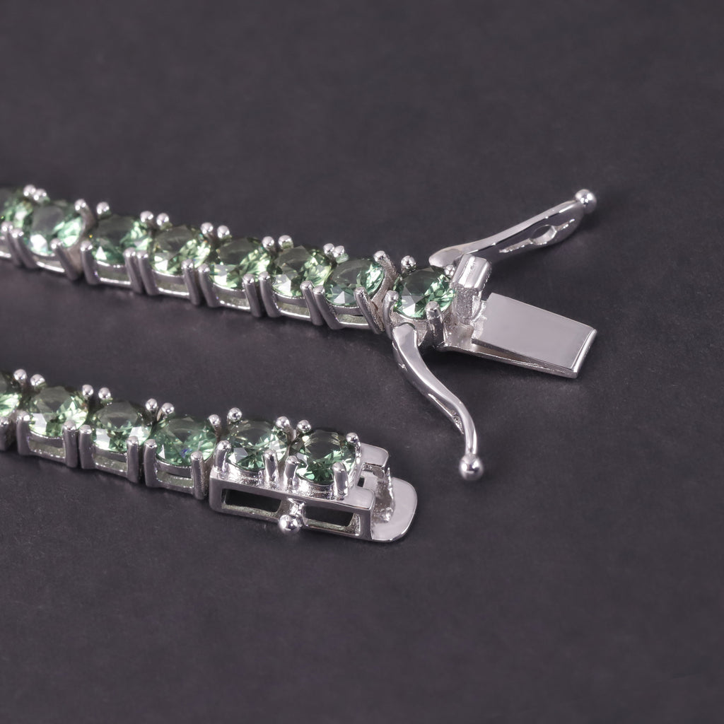 Lab-Grown Green Spinel 3/4/5mm Tennis Bracelet 925 Sterling Silver (side profile view)