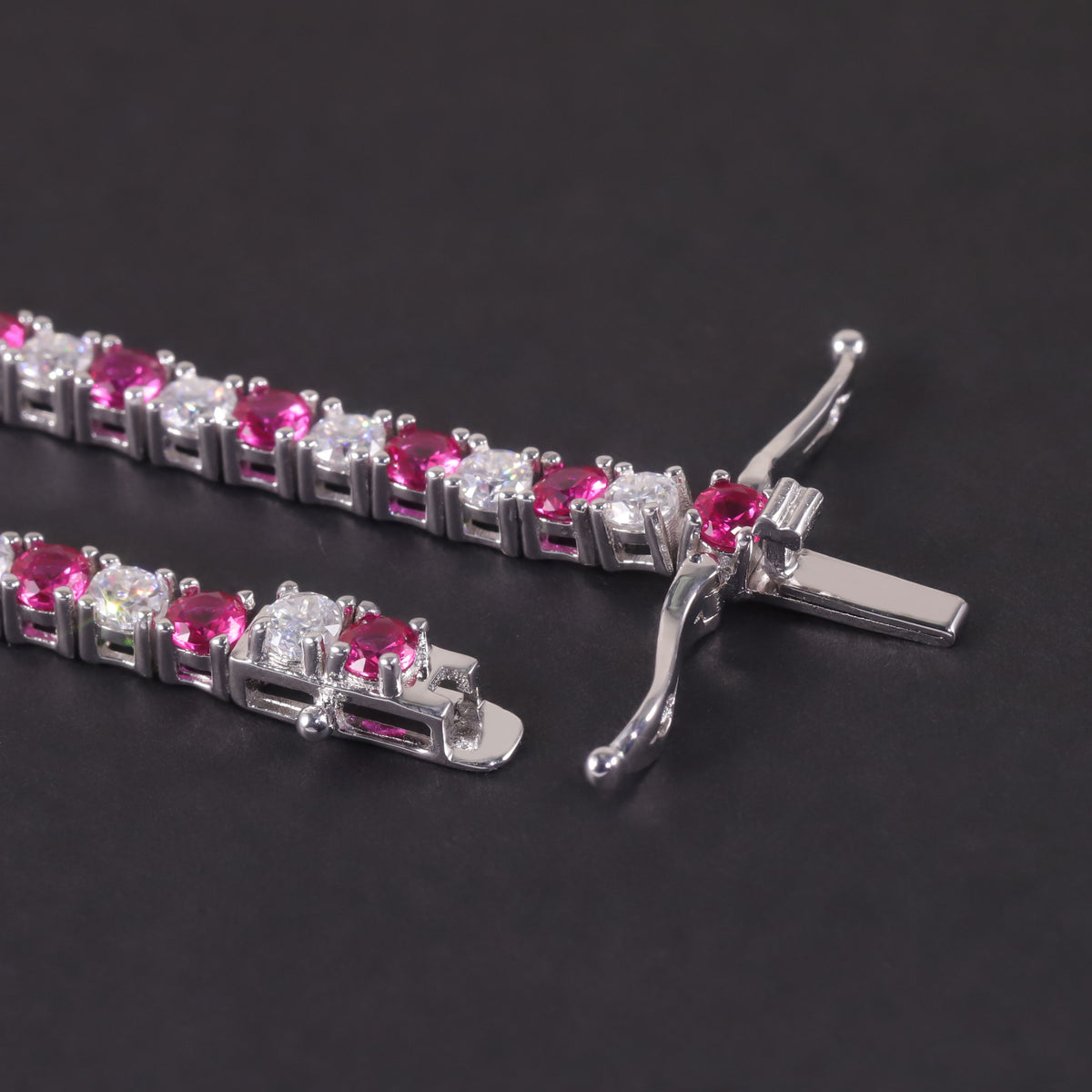 Lab-Grown Ruby 3/4/5mm Tennis Bracelet 925 Sterling Silver (design detail close-up)