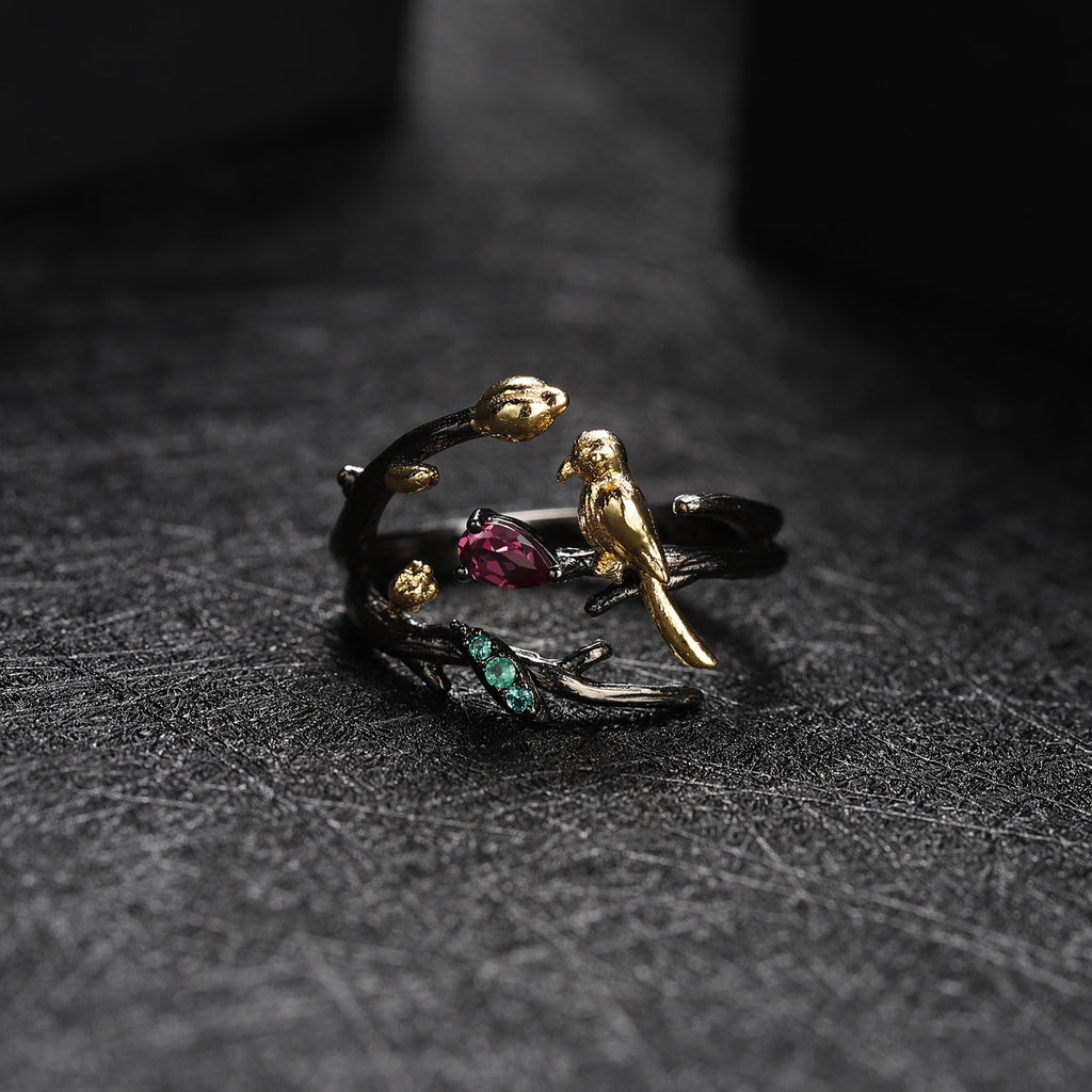Rose Garnet Bird Ring 925 Sterling Silver (design detail close-up)