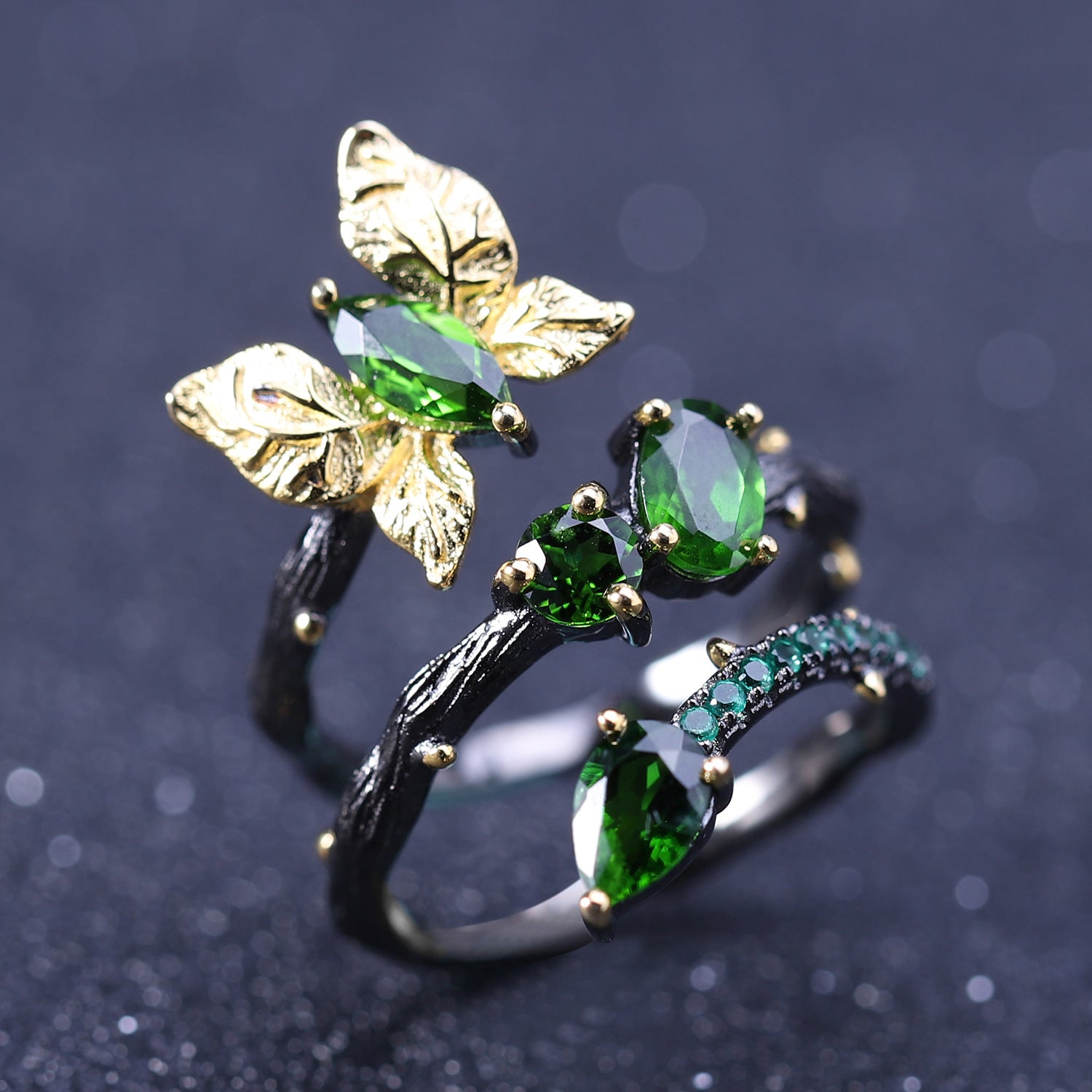 Diopside Butterfly Ring 925 Sterling Silver (design detail close-up)