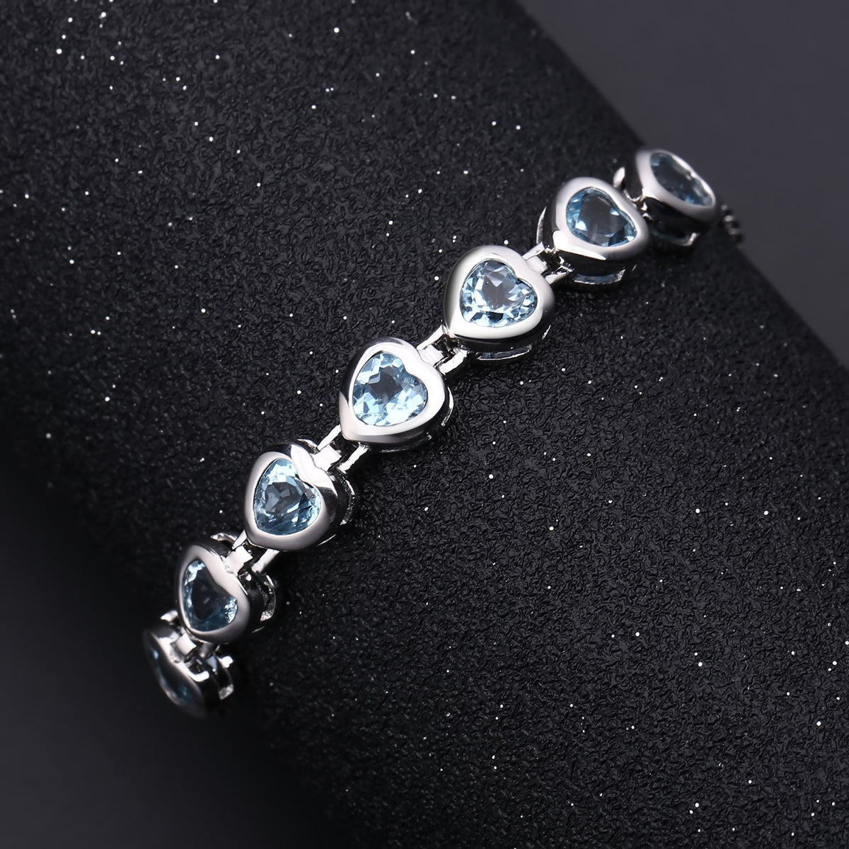 Topaz Heart-Shaped Bracelet 925 Sterling Silver (design detail close-up)
