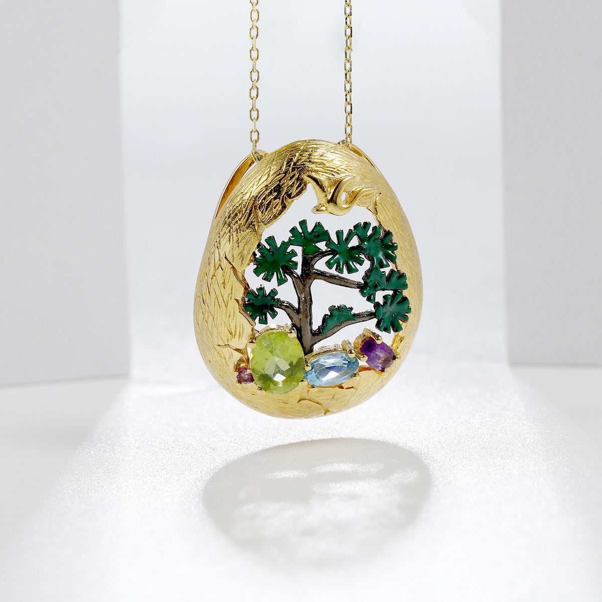 Multicolor Natural Gemstones Nature-Inspired Pendant 925 Sterling Silver (gemstone setting detail)