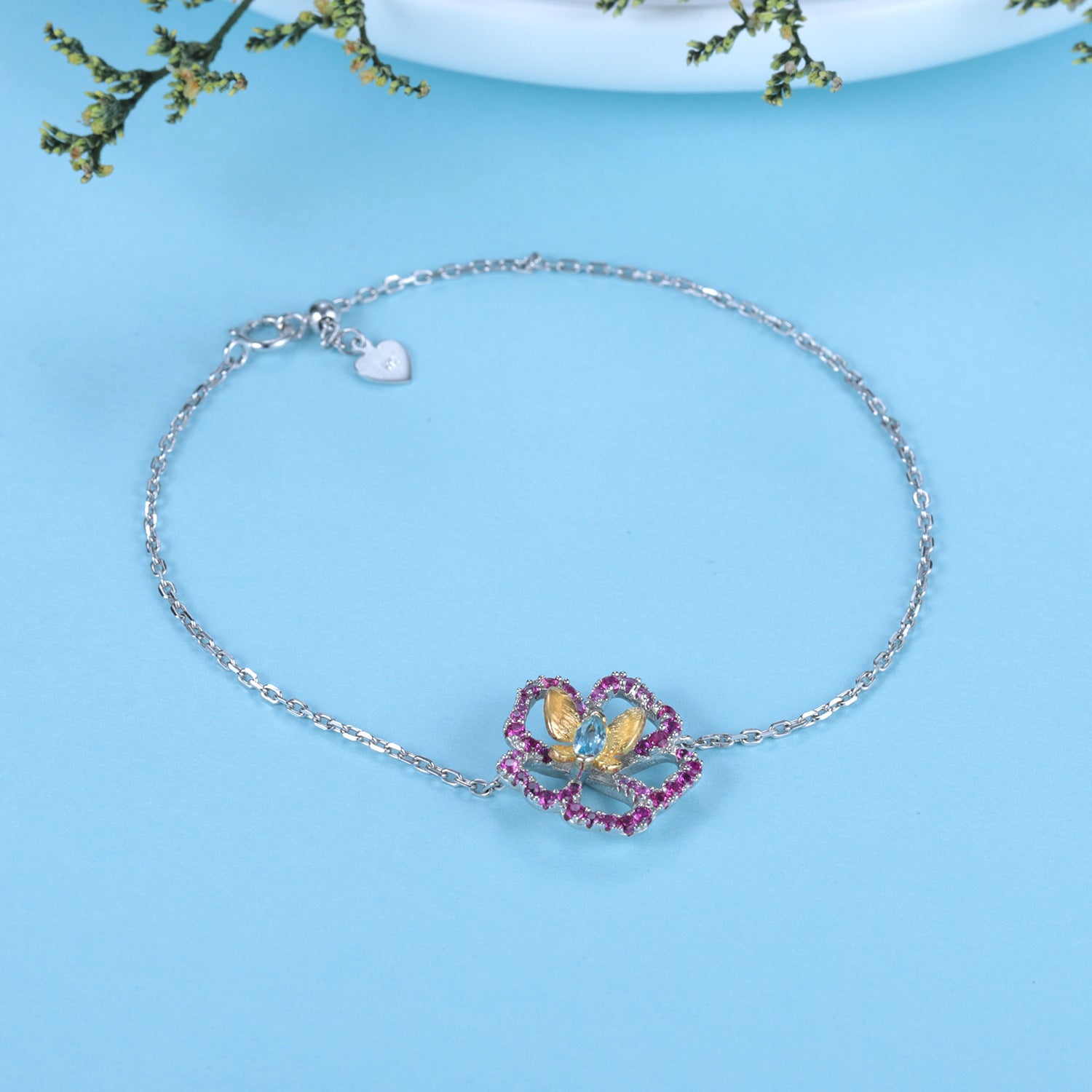 Topaz Floral Bracelet 925 Sterling Silver (design detail close-up)