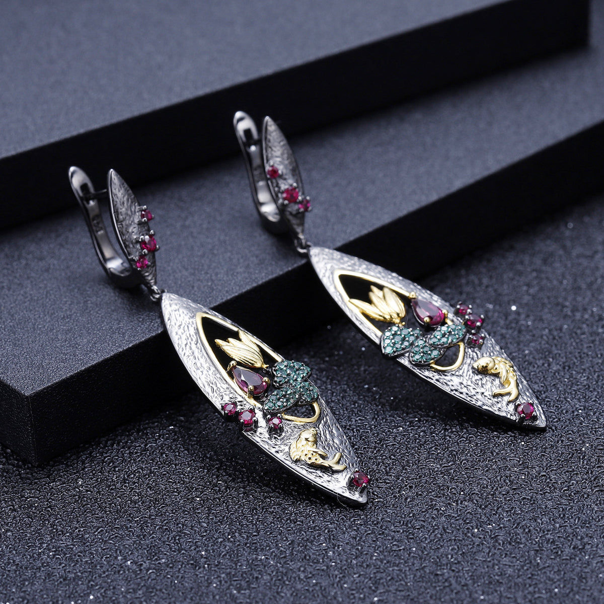 Rose Garnet Floral Earrings 925 Sterling Silver (design detail close-up)