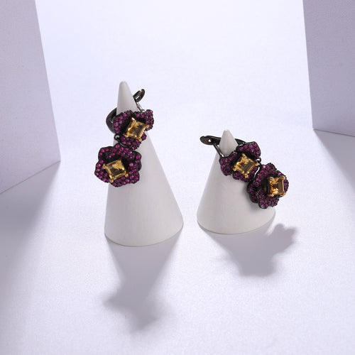 Amethyst Floral Earrings 925 Sterling Silver (design detail close-up)