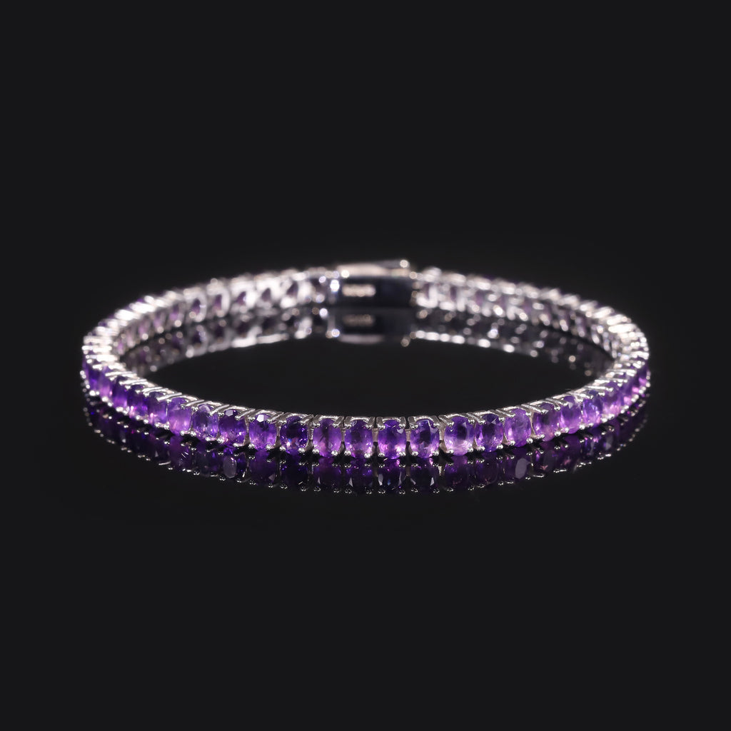 Amethyst Tennis Bracelet 925 Sterling Silver (design detail close-up)