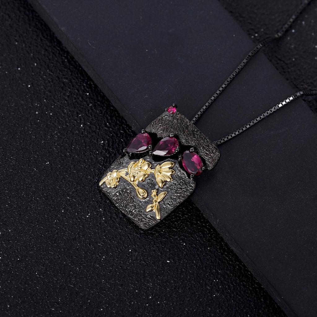 Rose Garnet Floral Pendant 925 Sterling Silver (design detail close-up)