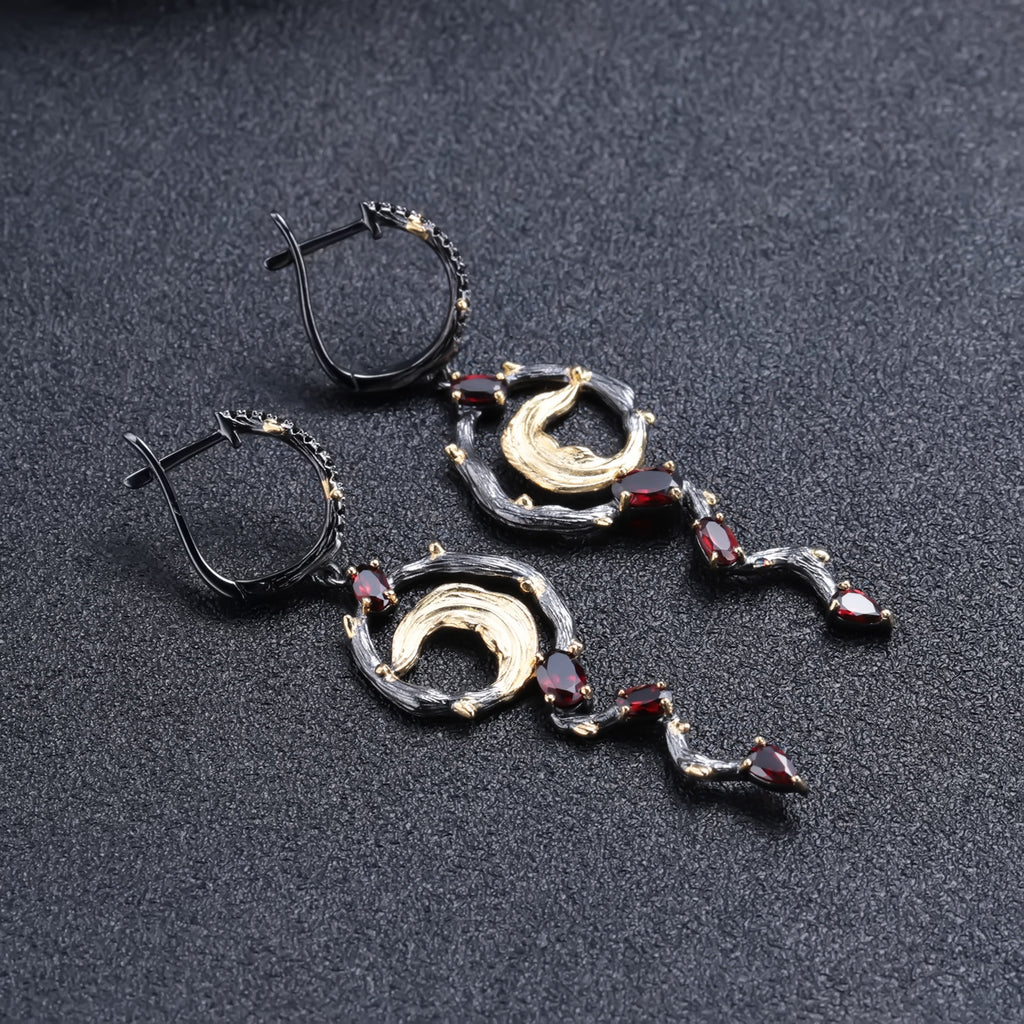 Garnet Nature-Inspired Earrings 925 Sterling Silver (design detail close-up)