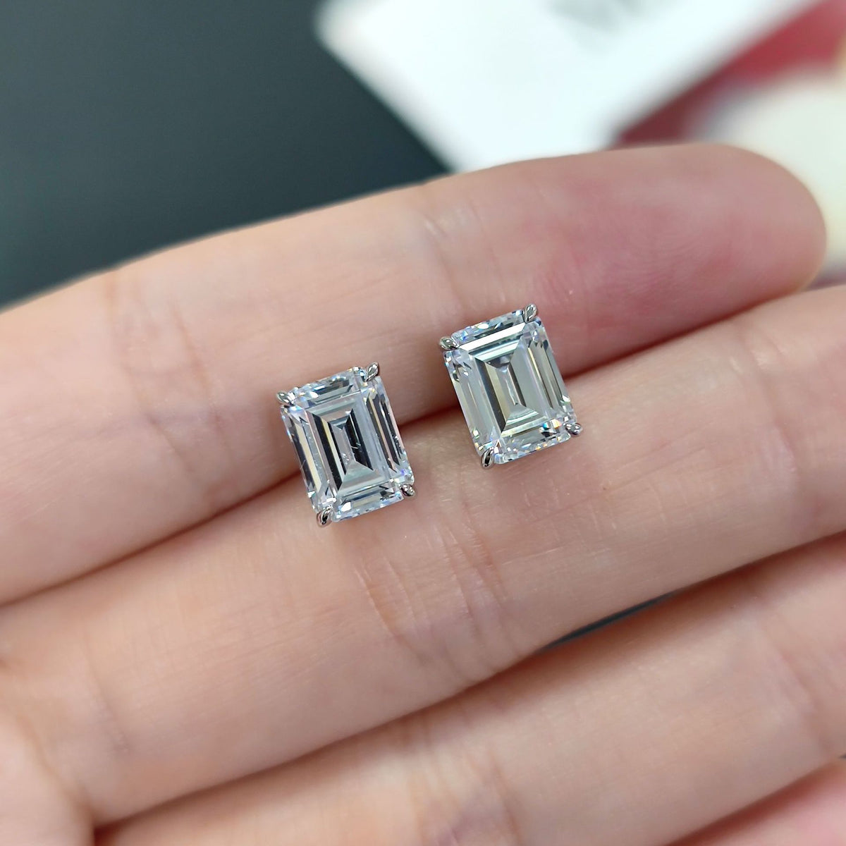 Close-up of the 2ct Moissanite setting on these earrings