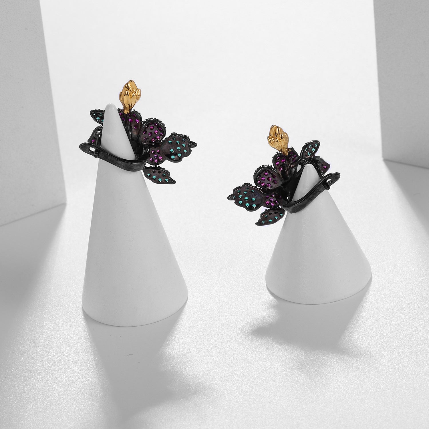 Citrine Floral Earrings 925 Sterling Silver (side profile view)