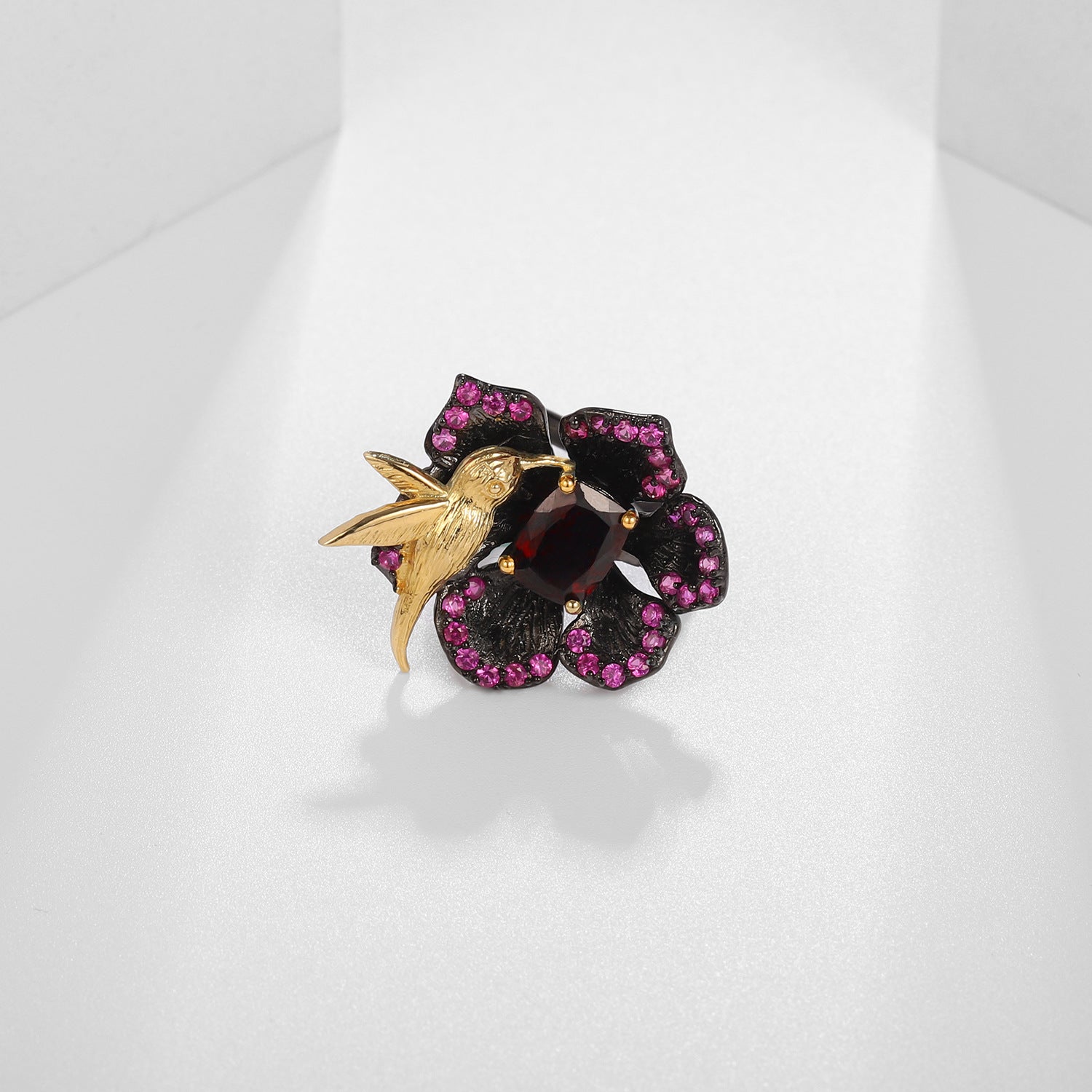 Amethyst Birds & Blossoms Ring 925 Sterling Silver (gemstone setting detail)