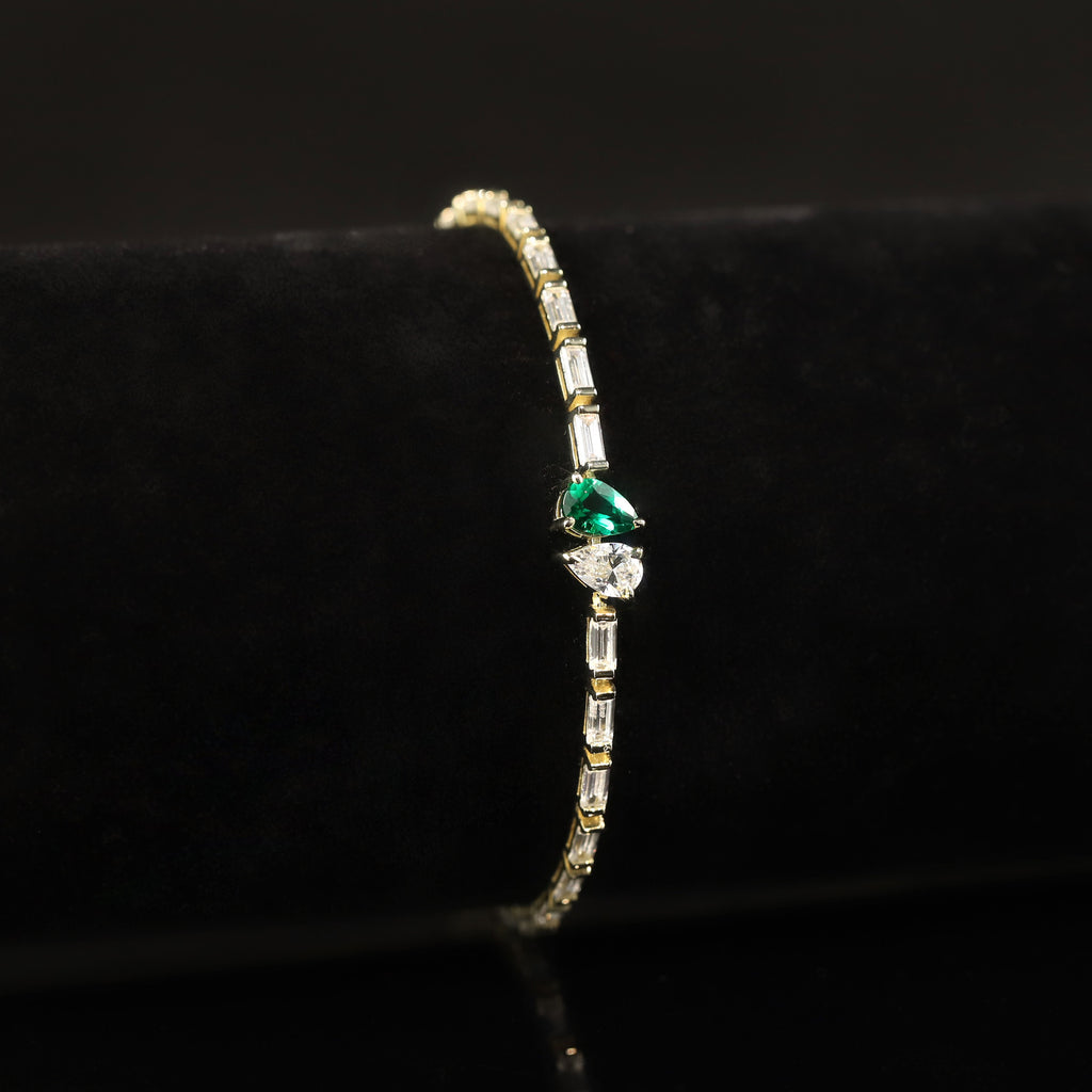 Lab-Grown Emerald Tennis Bracelet 925 Sterling Silver (gemstone setting detail)