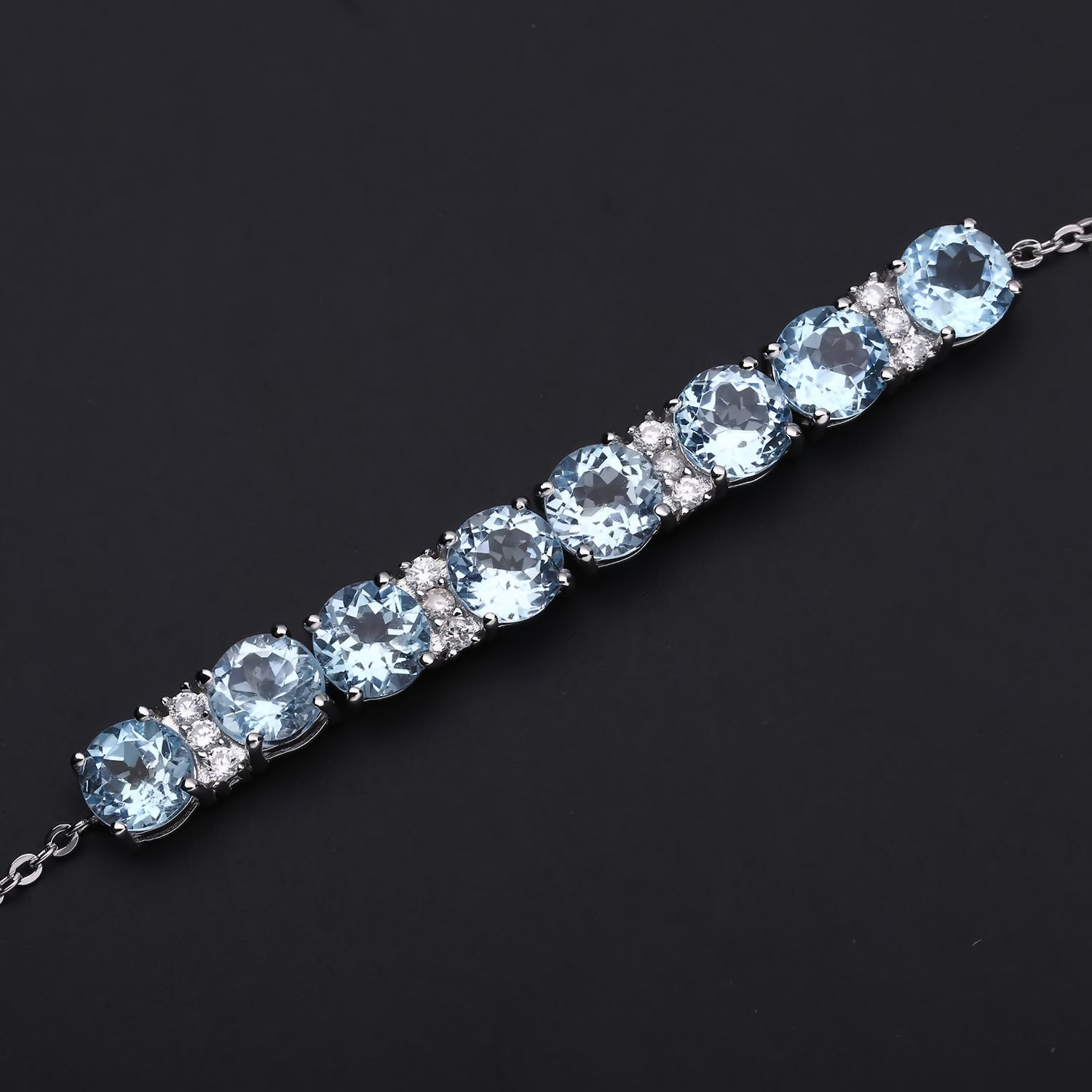 Topaz Elegant Bracelet 925 Sterling Silver (design detail close-up)