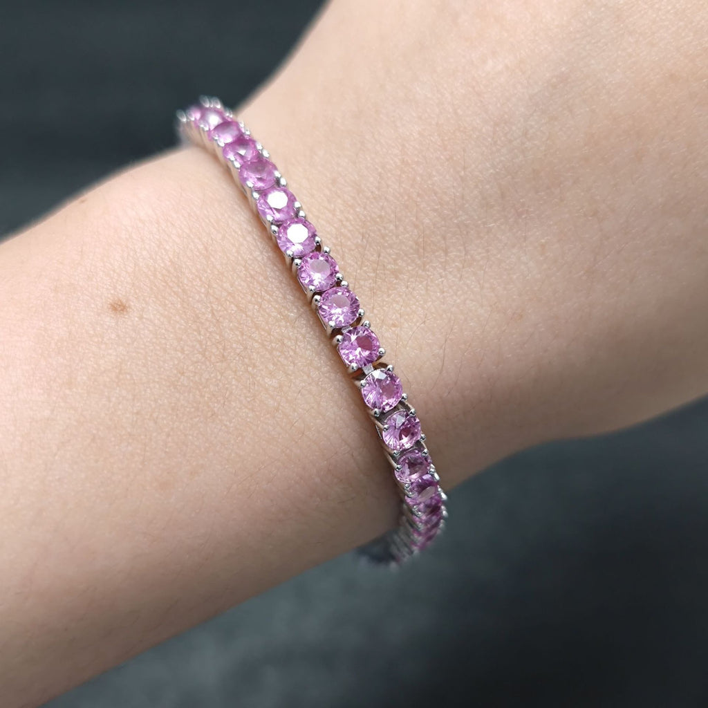 Lab-Grown Blue Sapphire 3/4/5mm Tennis Bracelet 925 Sterling Silver (design detail close-up)