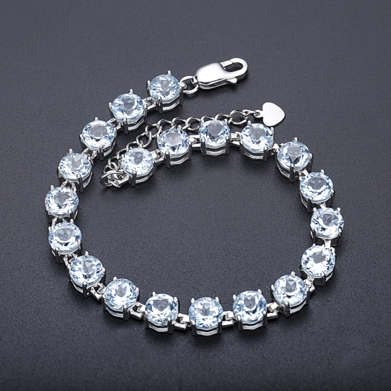 Topaz Bracelet 925 Sterling Silver (design detail close-up)
