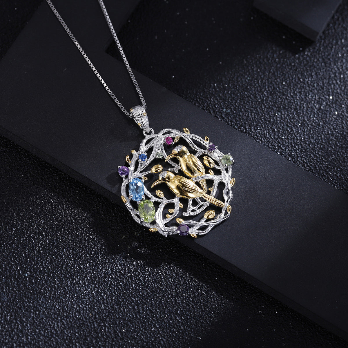 Natural Gemstone Bird Pendant 925 Sterling Silver (gemstone setting detail)