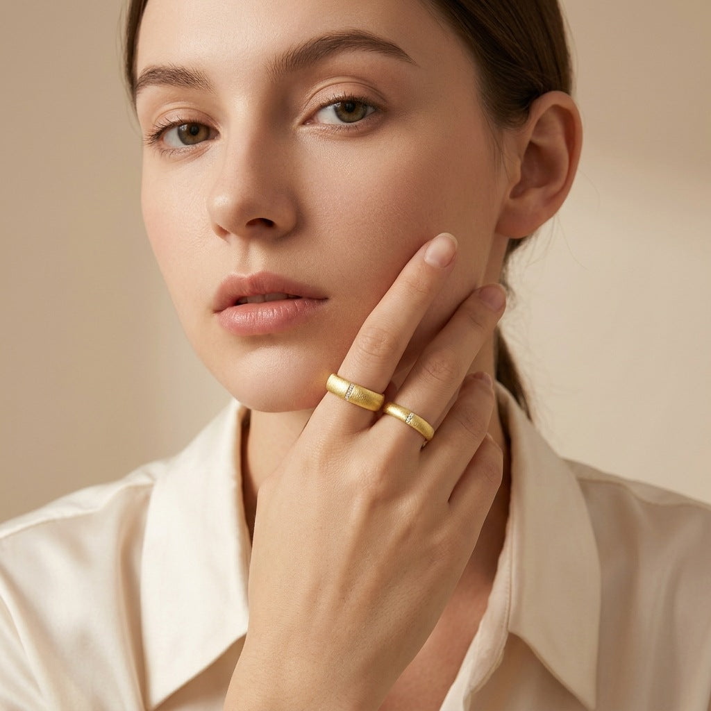 1.3mm Round Moissanite Wide & Narrow Brushed Band Ring 925 Sterling Silver Gold & White Gold Tone - Styled Detail